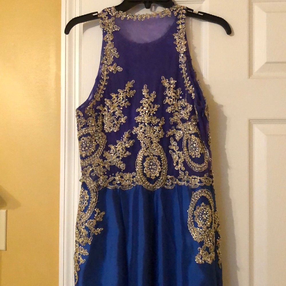 Prom Dress - Picture 2 of 6